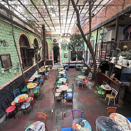 Flora Music & Art Hostel Baku Exterior photo